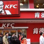 Trung Quốc nở rộ trào lưu tẩy chay KFC, iPhone - ảnh 1